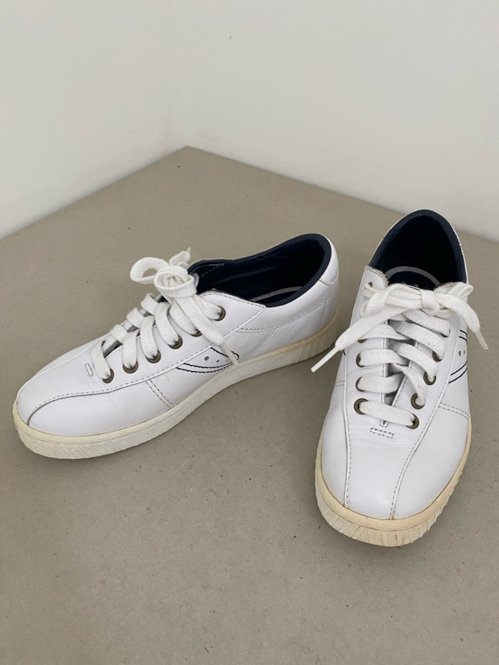 Tretorn XTL White Leather Low-Top Sneakers with Navy Lining